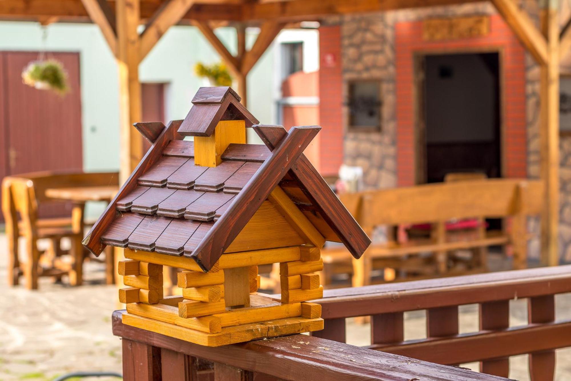 Penzion A Restaurace U Vladare Touzim Ngoại thất bức ảnh